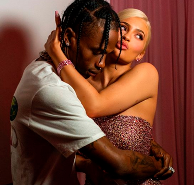 Após <i>VMA</I>, Travis Scott curtiu festa com outras mulheres e sem a presença de Kylie Jenner