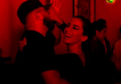 Em entrevista, Anitta fala sobre machismo: - <i>Busco transmitir, de maneira popular e divertida, uma mensagem de força para as mulheres</i>