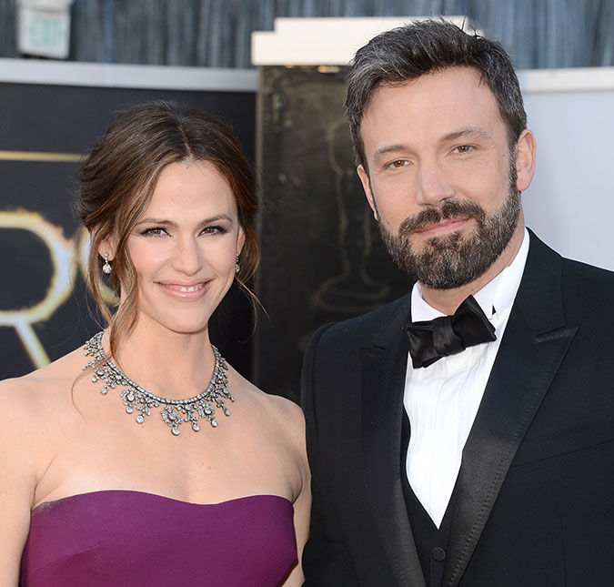 Jennifer Garner e Ben Affleck vão oficializar o divórcio assim que ator sair da reabilitação, diz <i>site</i>