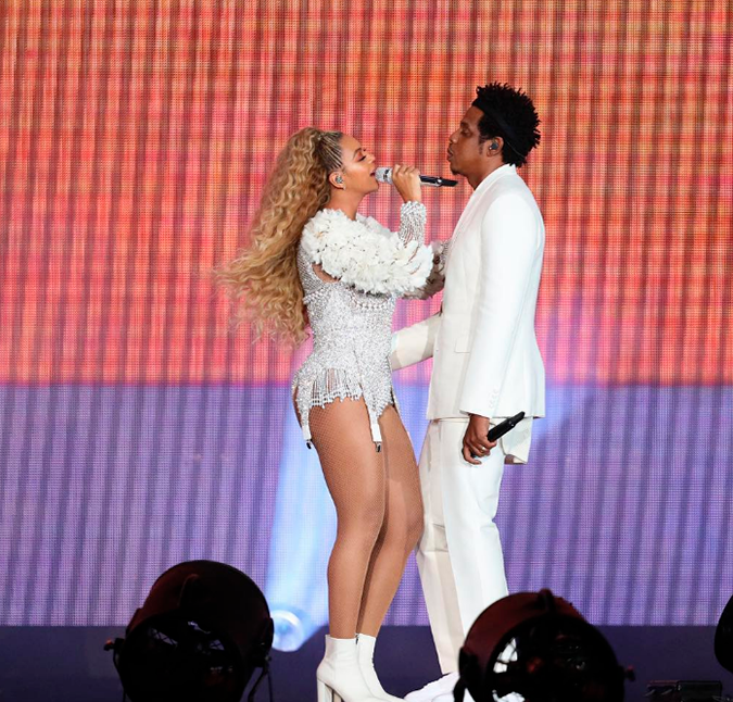 Susto! Homem invade palco de <i>show</i> de Beyoncé e Jay-Z e apresentação termina em confusão