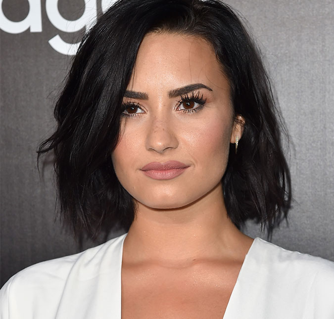 Polícia prende assaltantes que estariam elaborando plano para roubar a casa de Demi Lovato, diz <i>site</i>