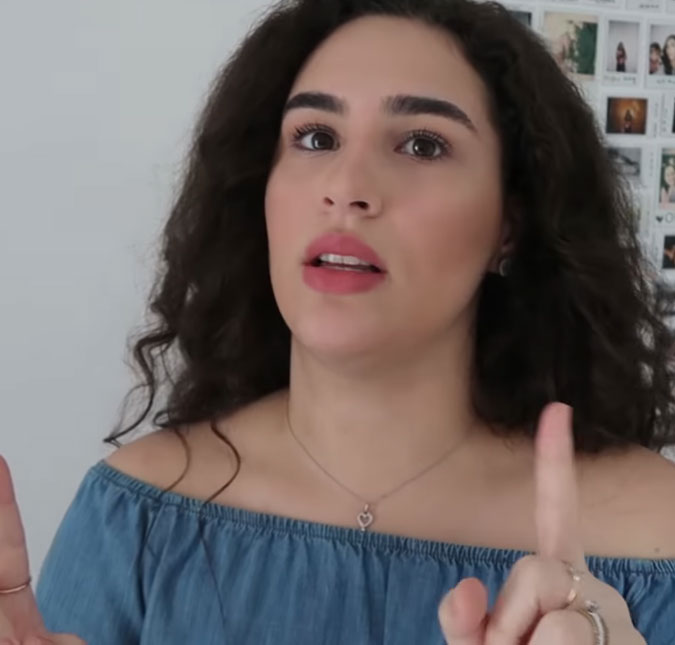 Lívian Aragão se emociona em vídeo e manda recado: <i>-Se eu estou aqui, é porque mereço</i>