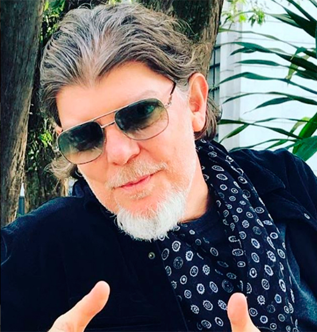 Integrante da banda <i>Titãs</i> volta a cantar após fim de tratamento contra o câncer
