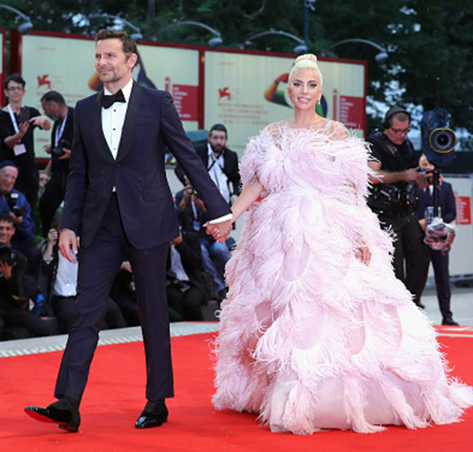 No lançamento de <i>Nasce uma Estrela</i>, Lady Gaga agradece Bradley Cooper por acreditar nela