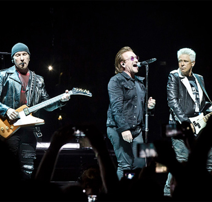 Vocalista do <i>U2</i> perde totalmente a voz durante <i>show</i> em Berlim