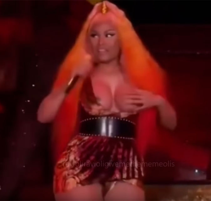 Nicki Minaj paga peitinho em <i>show</i>, veja!