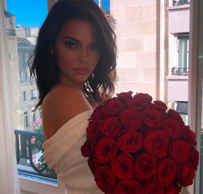 Fotos de Kendall Jenner correndo nua em praia vazam antes da hora e viralizam na <i>web</i>