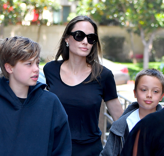 Angelina Jolie se sente culpada por divórcio gerar trauma em seus filhos, entenda!