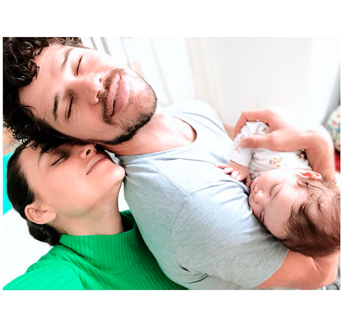José Loreto e Débora Nascimento comemoram os cinco meses de vida da filha, Bella