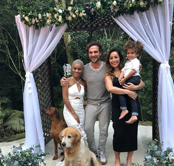 Aline Wirley e Igor Rickli renovam os votos de casamento no <I>Programa da Sabrina</I>