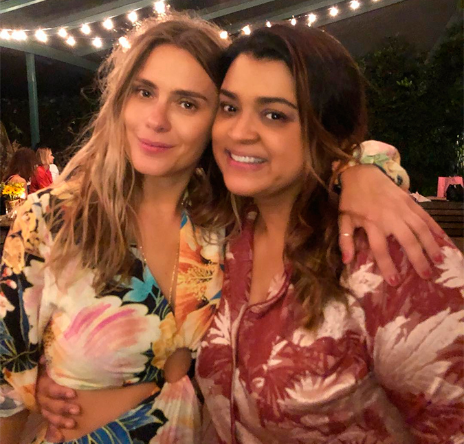 Carolina Dieckmann completa 40 anos de idade em festa recheada de cantoria e famosos