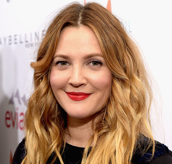 Drew Barrymore revela que drogas são seu pior pesadelo atualmente