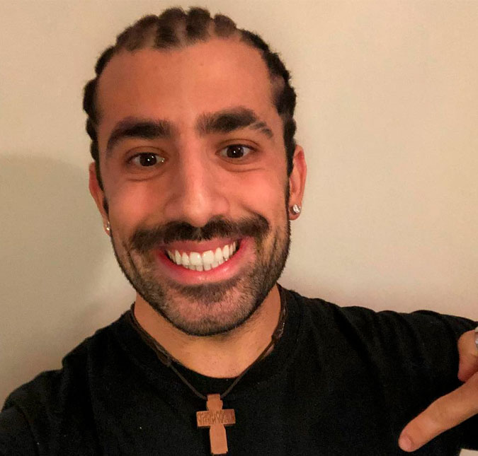 Kaysar Dadour, do <i>BBB 18</i>, anuncia que vai reencontrar sua família no Brasil