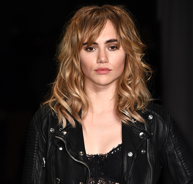 Suki Waterhouse acidentalmente atirou em colega durante filmagem, entenda!