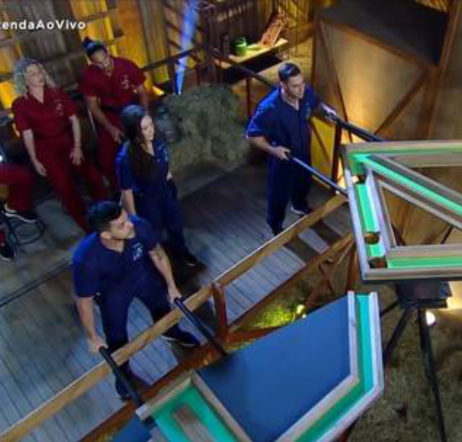Clima esquenta em <i>A Fazenda</i> e Marcos Mion leva bronca ao vivo, confira!