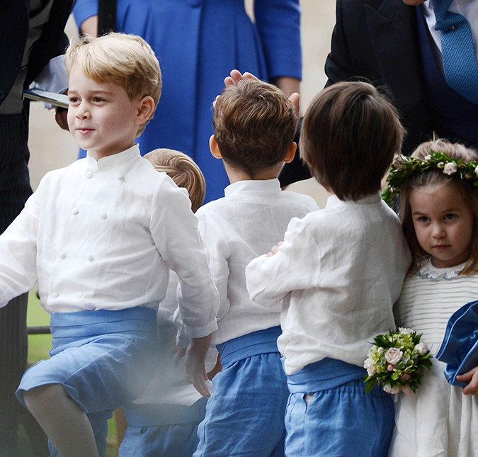 Príncipe George e Princesa Charlotte arrancam suspiros em casamento da amiga de Kate Middleton