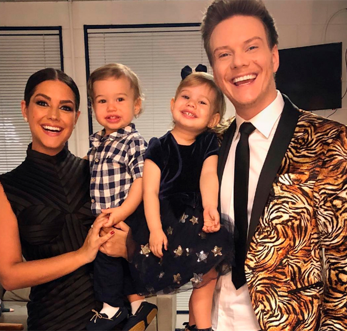Michel Teló ganha <i>The Voice</i> pela quarta vez e Melinda rouba a cena em comemoração, veja!
