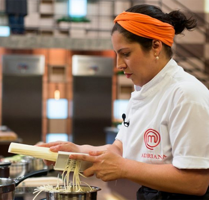 Eliminada do <i>MasterChef Profissionais</i>, Adriana desabafa: - <i>Nunca cozinhei comida japonesa</i>