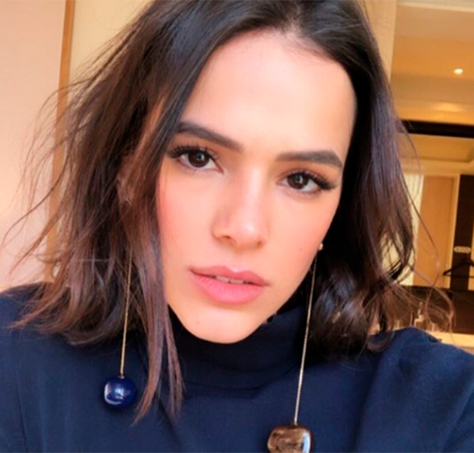 Em Paris, Bruna Marquezine enfrenta saia-justa ao não ser reconhecida, diz colunista