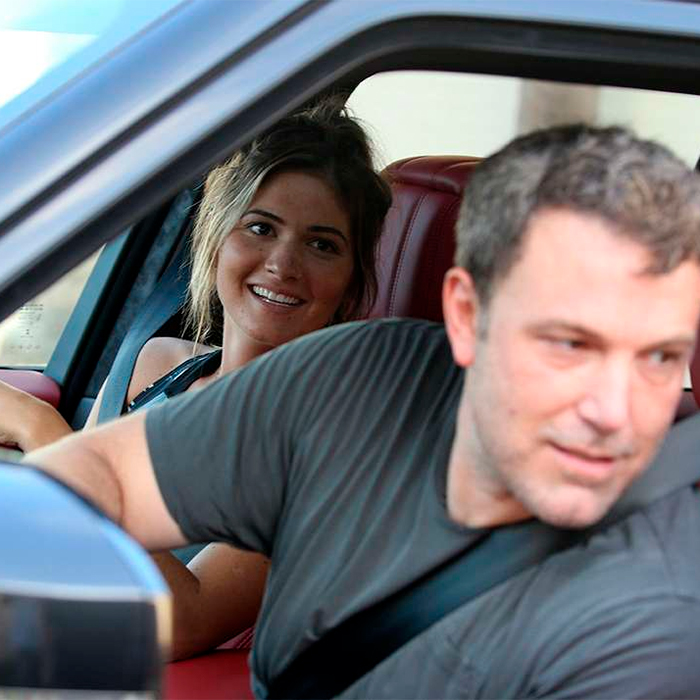 Ben Affleck termina com modelo que saiu na <I>Playboy</i> para focar em família e sobriedade