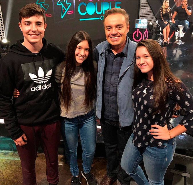 Em momento raro, Gugu Liberato mostra os filhos em rede social