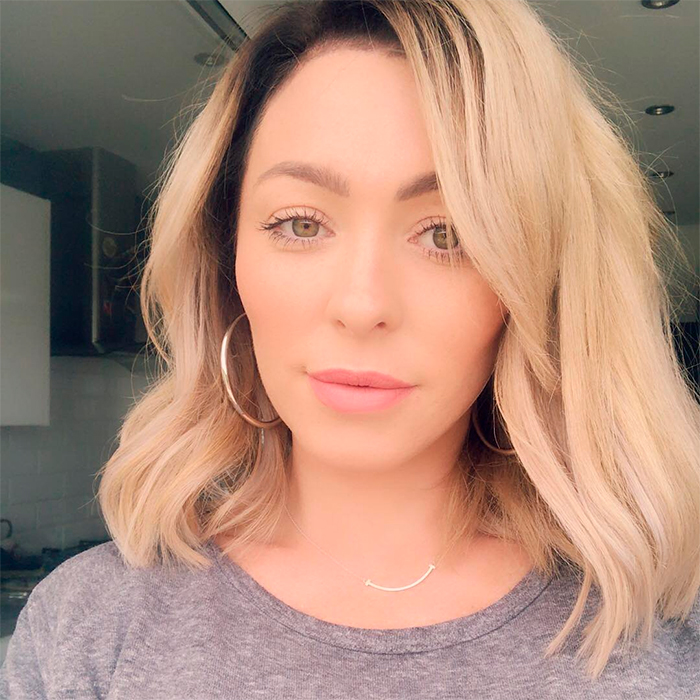 Cantora ex-<I>Atomic Kitten</I> relata abuso sexual no transporte público