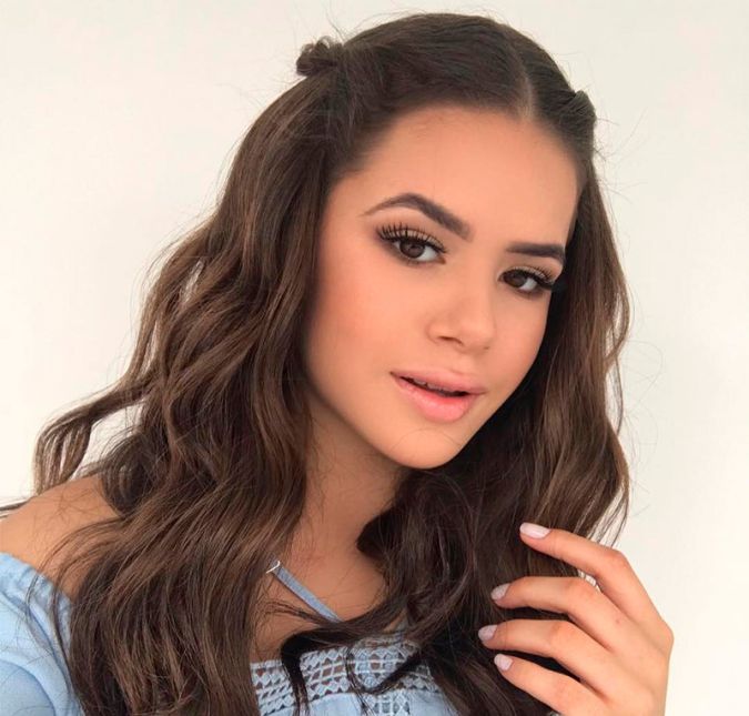 Certa vez, a artista disse o seguinte a uma usuária que referiu ao seu cabelo como cabelo de mendiga: Mana, não foi de uma maneira legal. Você chamou meu cabelo cacheado de cabelo de mendiga, talvez não tenha percebido o preconceito na piada, mas pode ter ofendido outras manas.