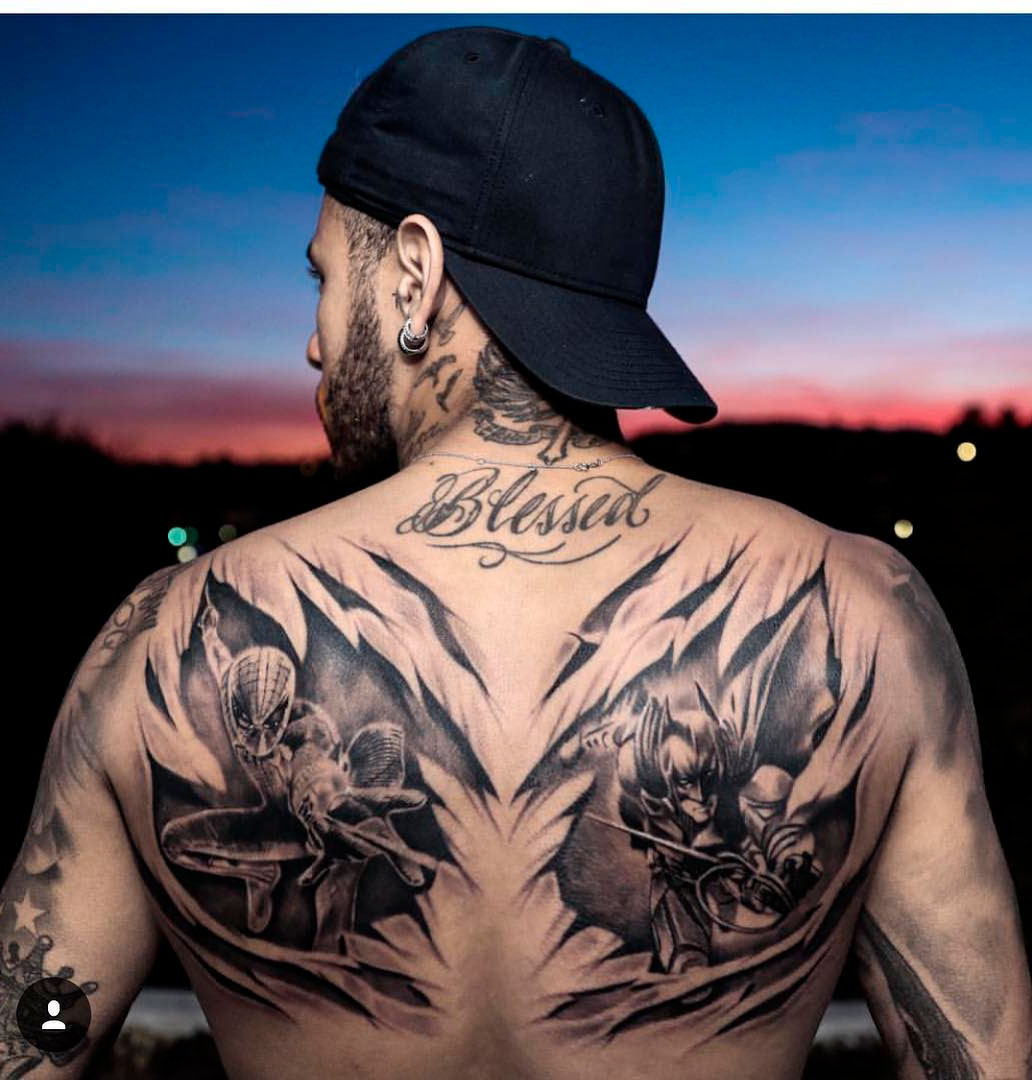 Assim como Bruna Marquezine, Neymar também está com tatuagem nova!