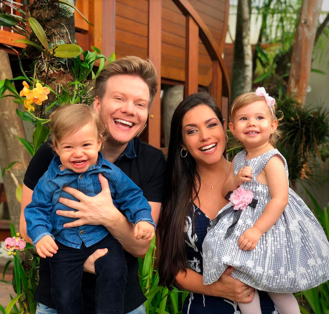 Thais Fersoza conta como lida com o ciúme dos filhos, Melinda e Teodoro. Assista!