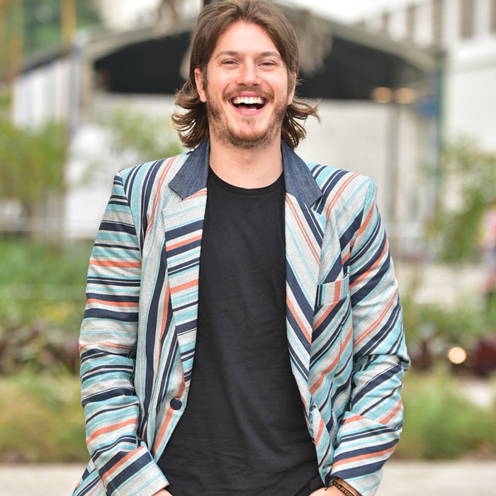 Caio Paduan revela que se apaixonou pelo surf se preparando para nova novela das sete