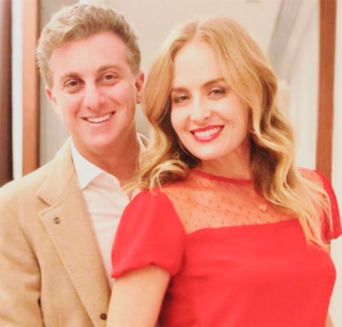 Luciano Huck presenteia Angélica com 14 buquês de flores em comemoração ao aniversário de casamento