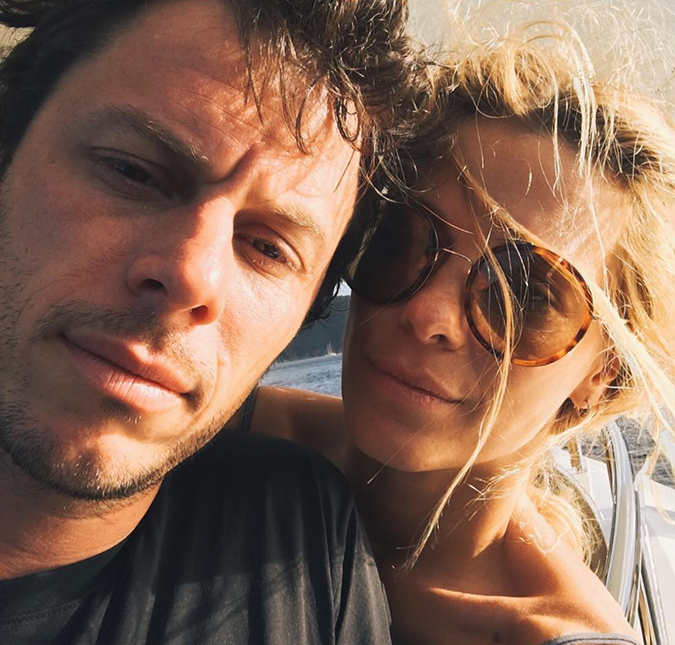 Carolina Dieckmann fala sobre estar trabalhando no Brasil: - <i>Meu marido está odiando</i>