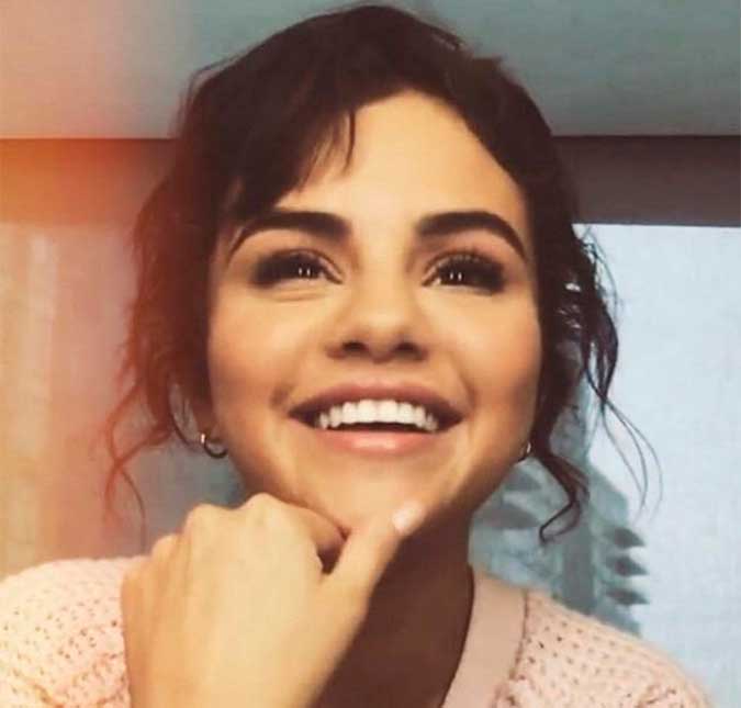 Após um mês internada, Selena Gomez deixa clínica psiquiátrica