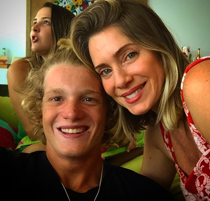 Letícia Spiller diz como vê trabalho com o ex Marcello Novaes e o filho Pedro: -<i> Eu me sinto acolhida</i>