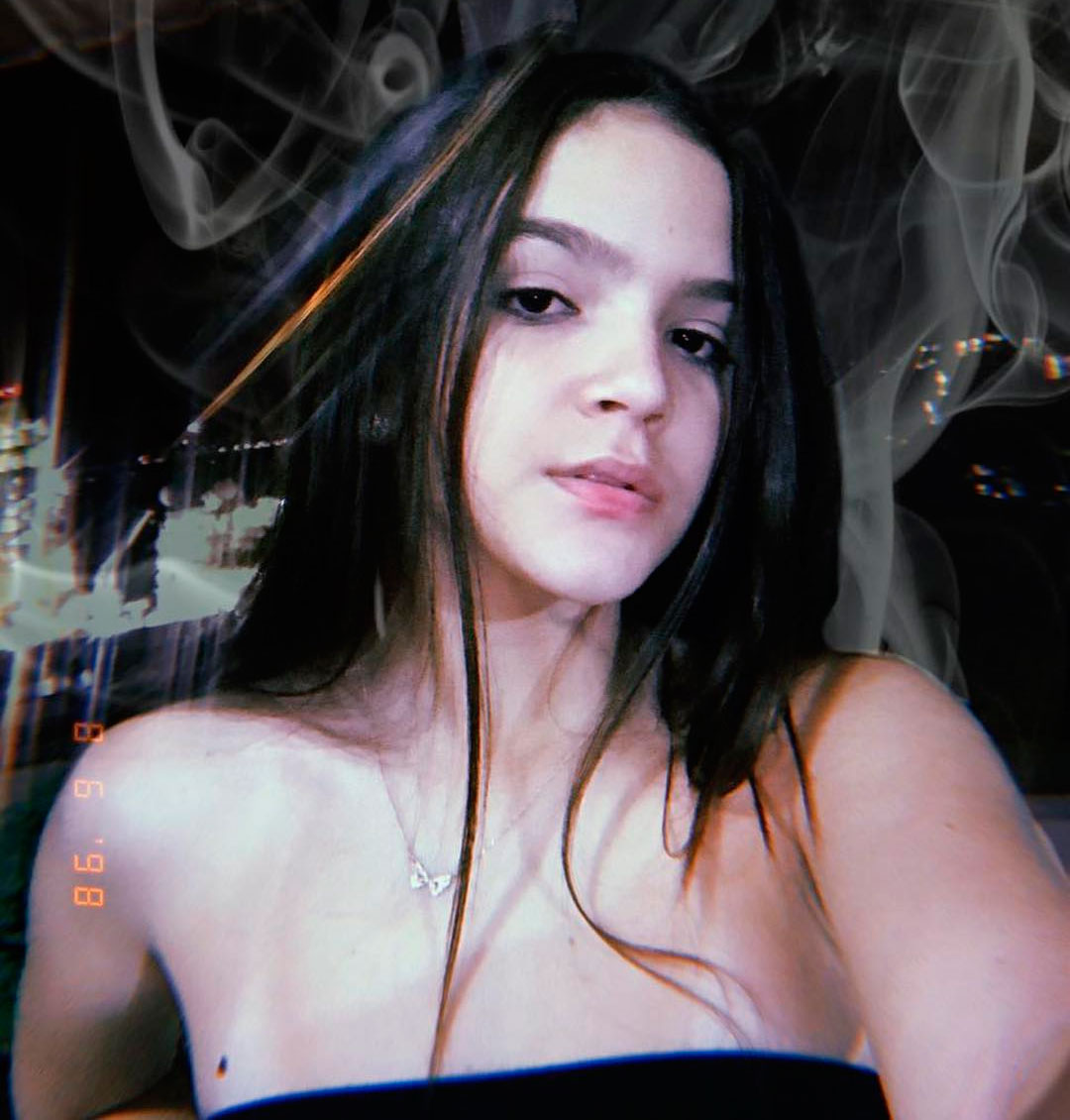 Mel Maia se desculpa por menção a grupo racista em foto: <i>Fiz um post sem noção</i>