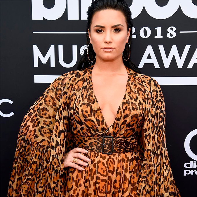 Demi Lovato se pronuncia sobre personal demitida: <I>Amigas não dão entrevistas quando você sofre overdose</i>