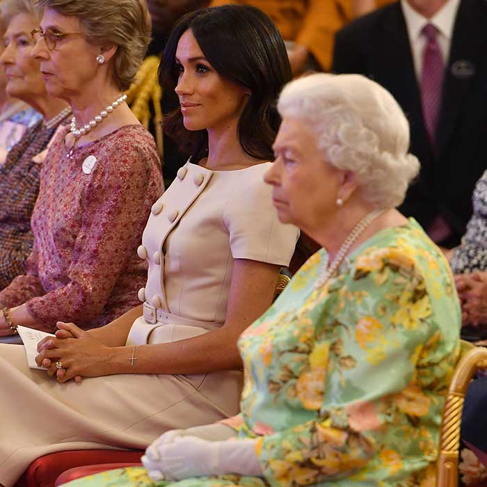 Rainha Elizabeth lamenta incêndios na Califórnia, estado natal de Meghan Markle