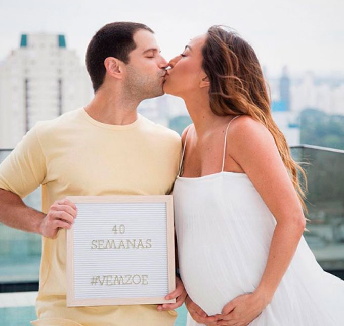 Com 40 semanas de gestação, Sabrina Sato manda recado para Zoe: <i>Venha no seu tempo</i>
