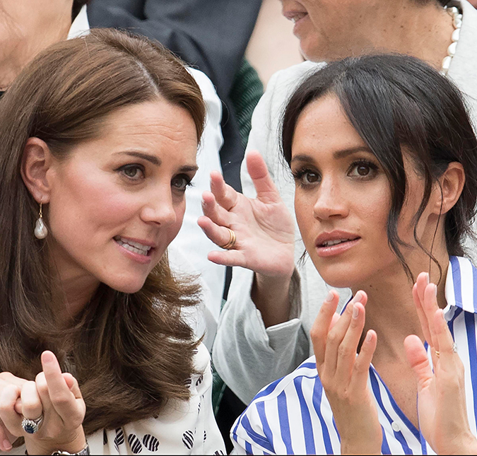 Kate Middleton estaria brava após mãe de Meghan Markle ser convidada para passar festas de fim de ano com família real, diz <i>site</i>