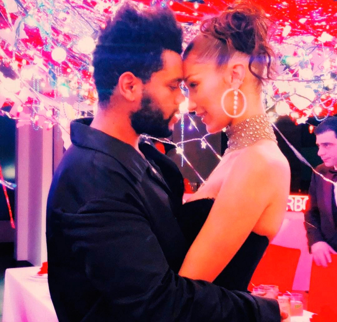 The Weeknd planeja pedir Bella Hadid em casamento em breve, diz <I>site</i>