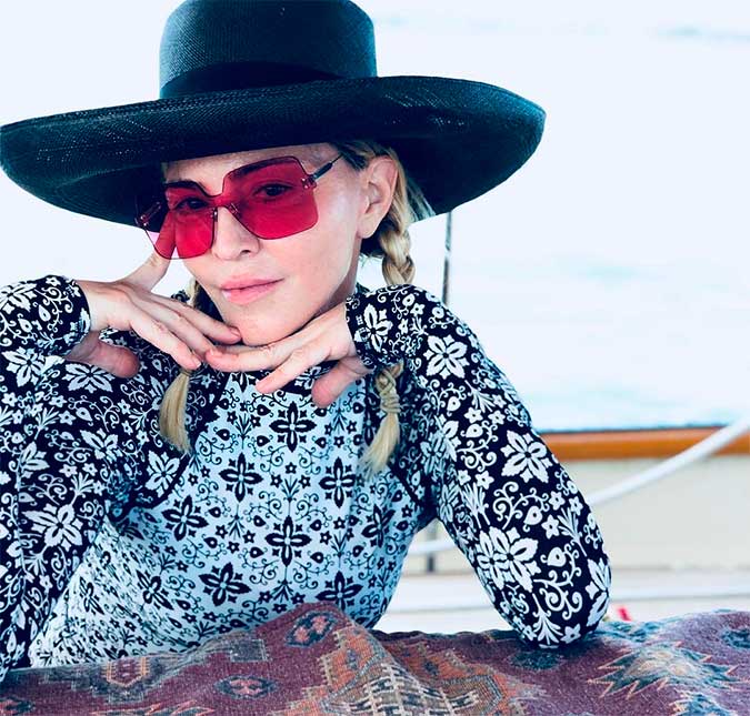 Madonna canta <i>We Are The Champions</I> durante festa de Ação de Graças e emociona fãs, assista!