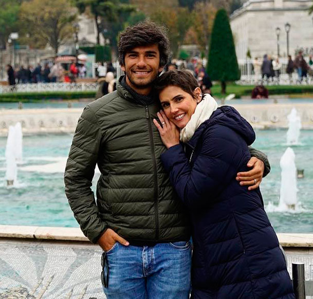 Hugo Moura se declara para Deborah Secco no aniversário da atriz: <i>Minha vida</i>