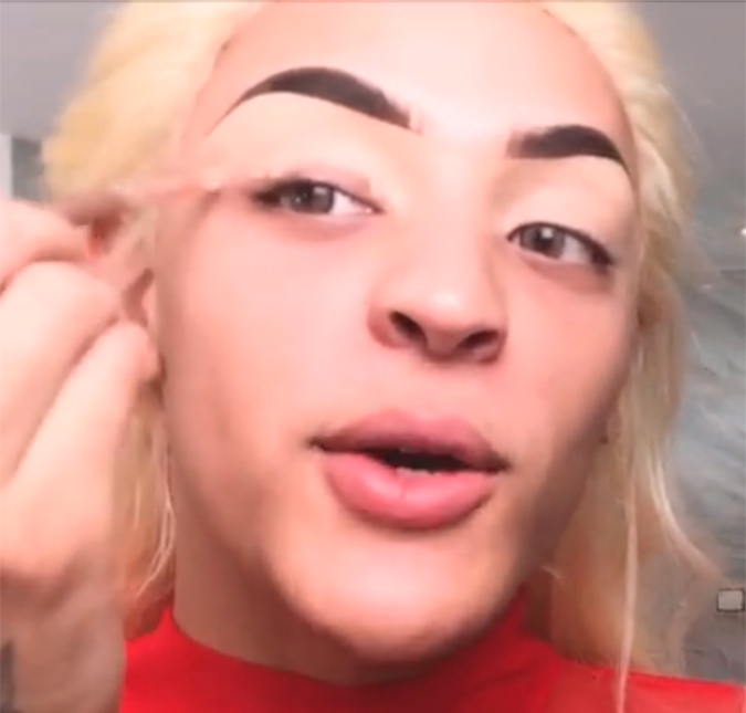 Pabllo Vittar grava tutorial de maquiagem para <i>Vogue</i> dos Estados Unidos
