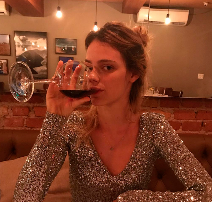 Chay Suede publica primeira foto de Laura Neiva após reconciliação