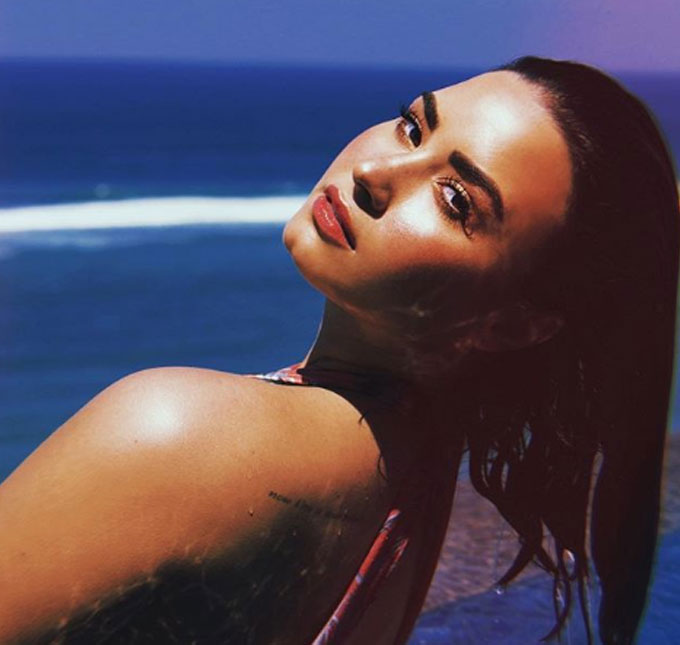 Demi Lovato está tendo dificuldades em vender mansão onde teve overdose, diz <i>site</i>