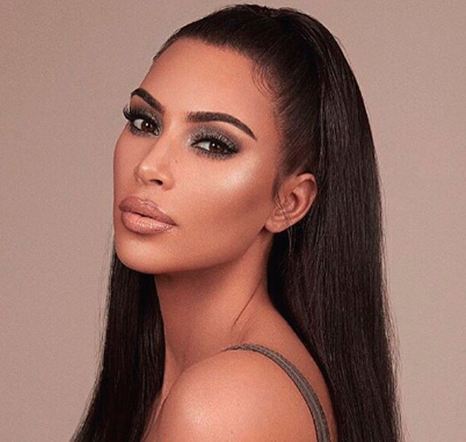 Kim Kardashian abre o jogo sobre como está sentindo enquanto espera seu quarto filho