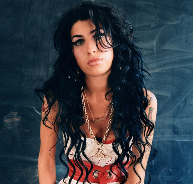 Ex de Amy Winehouse dá declaração polêmica ao falar sobre problemas da cantora com drogas