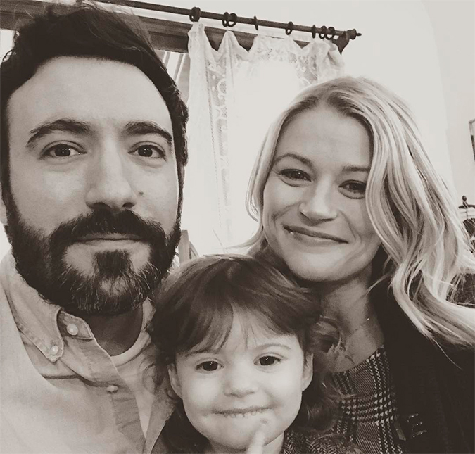 Nasce segundo filho de Emilie de Ravin, de <i>Once Upon a Time</i>, veja a foto!