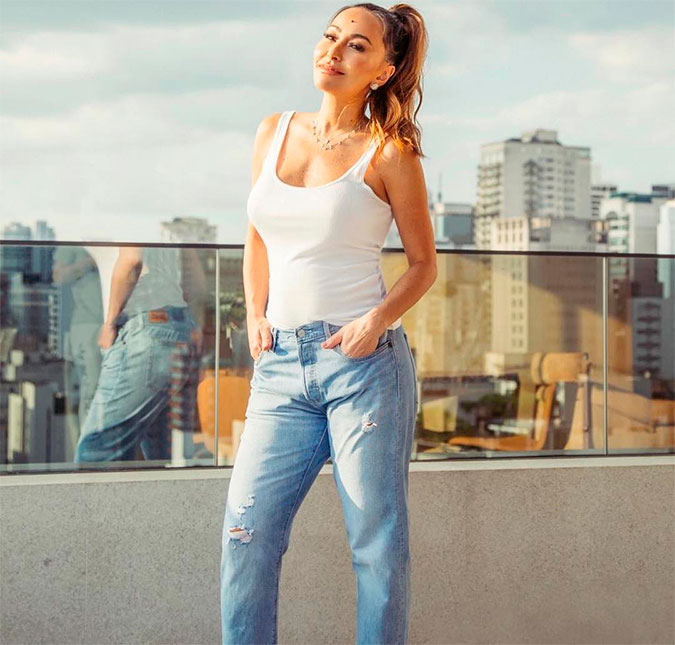 De volta ao trabalho! Sabrina Sato exibe boa forma quase duas semanas após dar à luz