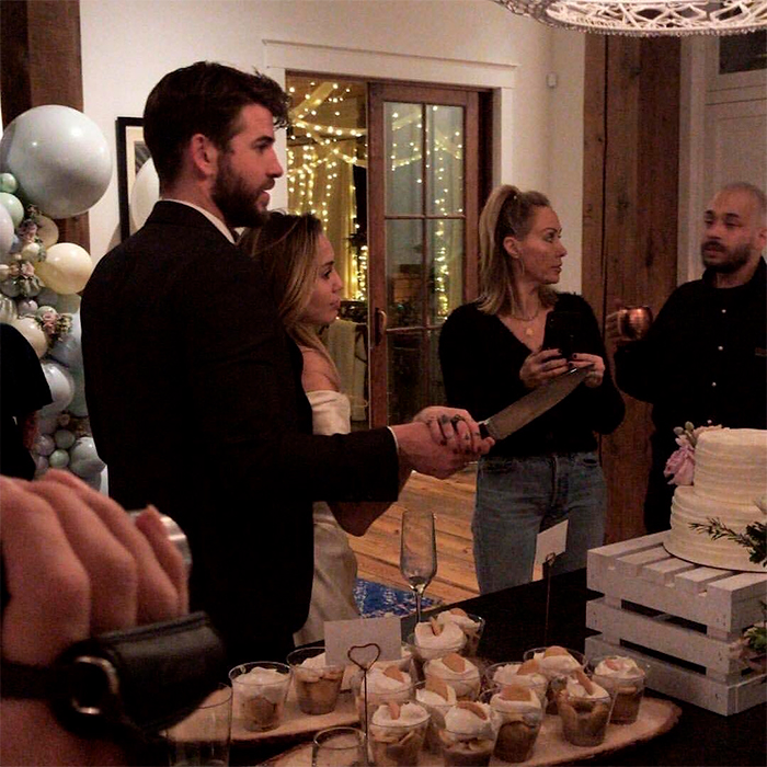 Miley Cyrus se casa em segredo - e amigos acham que cantora está grávida